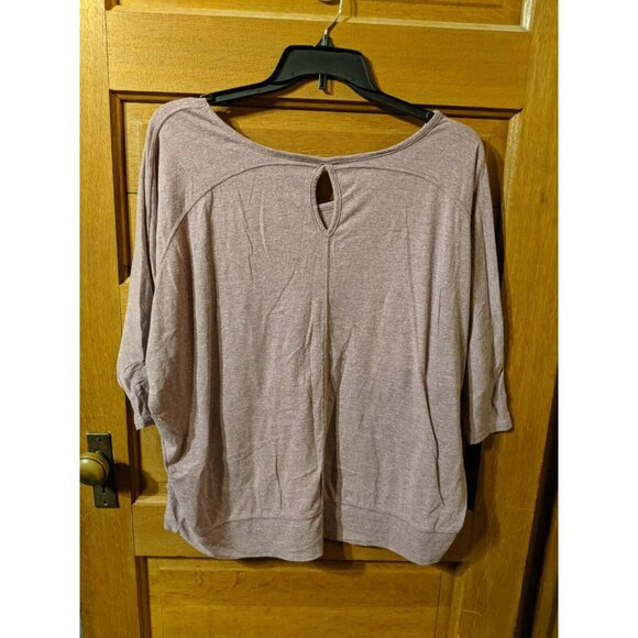 Lane Bryant Purple Dolman Top Shirt Size 18/20 Bat Wing Sleeves Key Hole Back - Picture 2 of 3